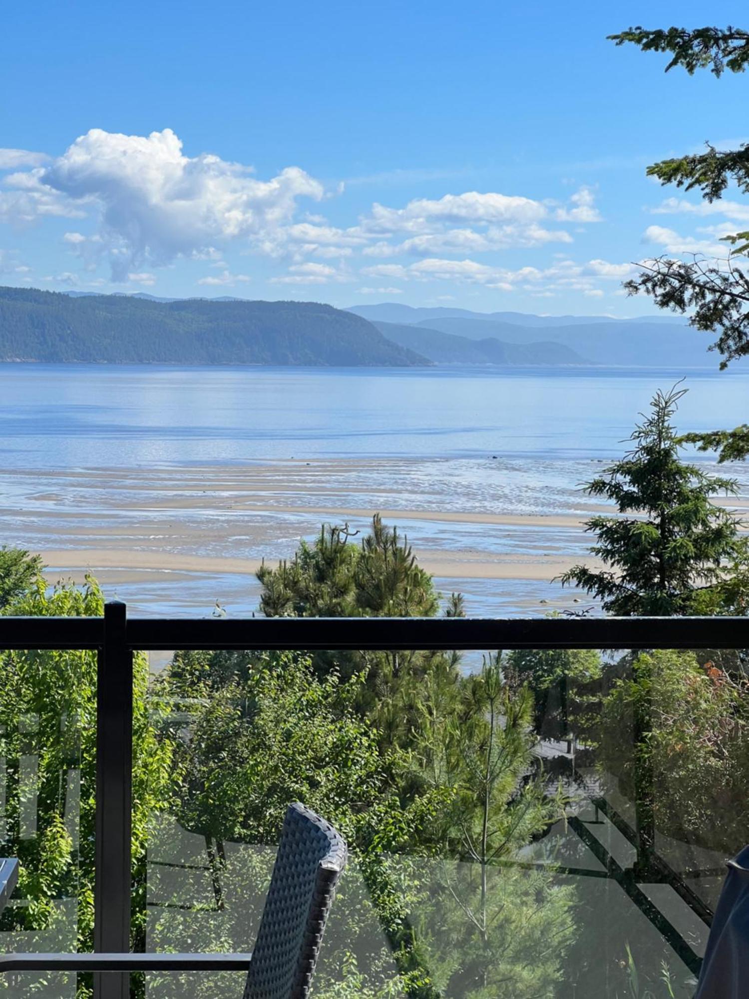 Magical Loft : Breathtaking View & Cozy Fireplace Chicoutimi المظهر الخارجي الصورة