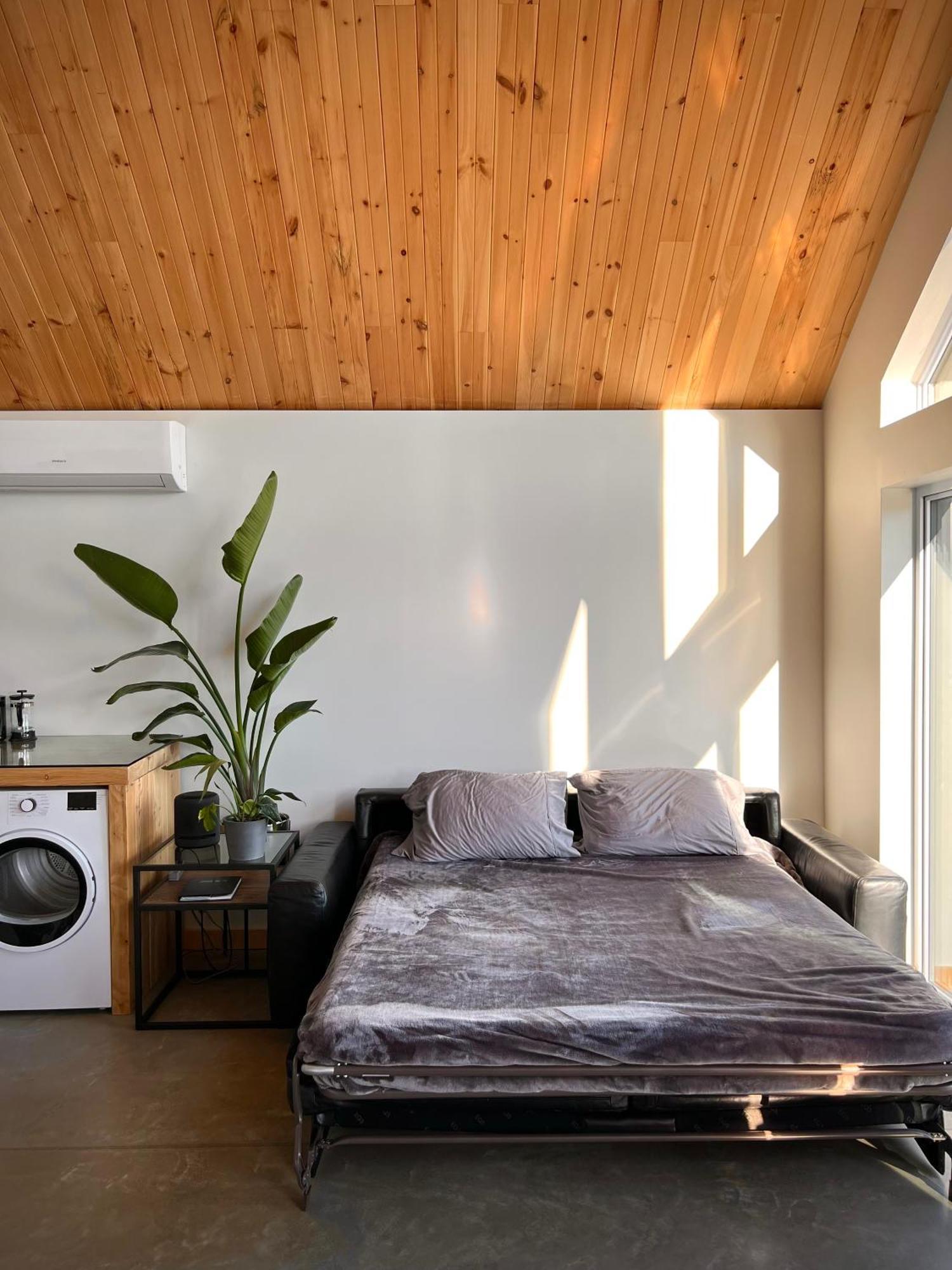 Magical Loft : Breathtaking View & Cozy Fireplace Chicoutimi المظهر الخارجي الصورة