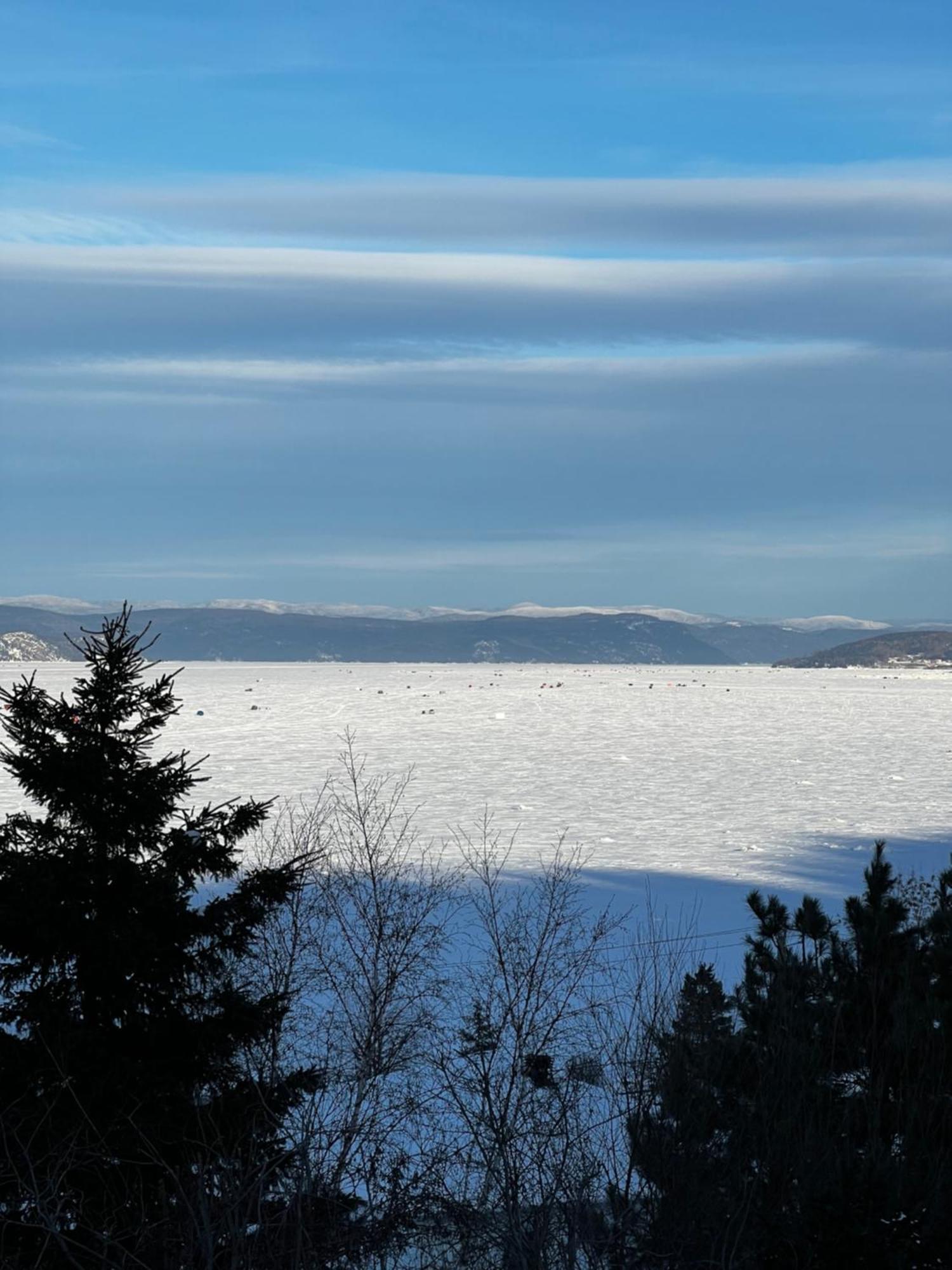 Magical Loft : Breathtaking View & Cozy Fireplace Chicoutimi المظهر الخارجي الصورة